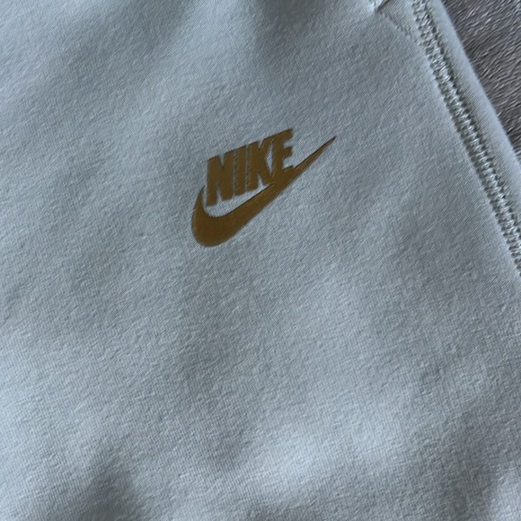 100% authentic nike tech pant joggers size Men’s Medium bundle. - Picture 7 of 15